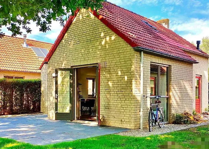 Hills Holiday home Ewijk